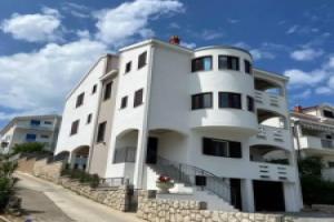 Mirja - 50 m From Beach - A4 Hotel, Kozino