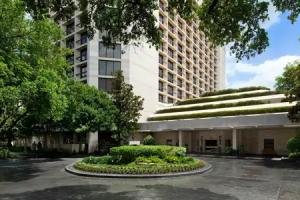 Houston Grand Hotel - River Oaks, Houston