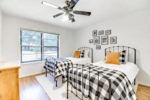 2 Mi to Kyle Field: Bryan Home w/ Fenced Yard Apartments, College Station