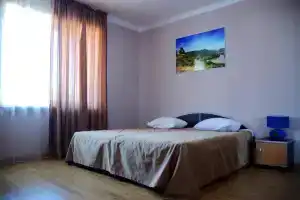 Autopapa Hotel, Rustavi