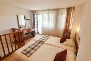 1 Bright Two Floor Apartment, Bansko