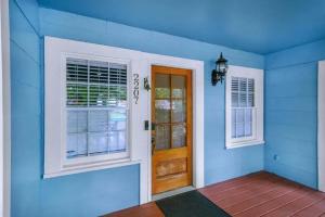 House on 6th- 3 Bed/2 Bath Home Located a Short Drive to Downtown, Gulfport