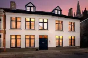 Canalside House - Luxury Guesthouse, Bruges
