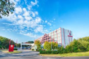Leonardo Hotel Köln Bonn Airport, Koln