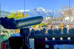 Anhe Bridge · AndMe · Guanzhao Jinshan · Art Museum Meisu (Ancient City Big Water Wheel Store) Hotel, Lijiang