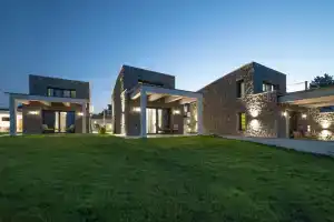 Terra Olivia Luxury Villas and Suites, Paliouri
