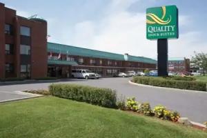 Quality Inn & Suites Aéroport P.E. Montréal-Trudeau Airport, Dorval