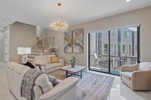 Uptown Oasis 3 Bedroom Townhouse, Sarasota