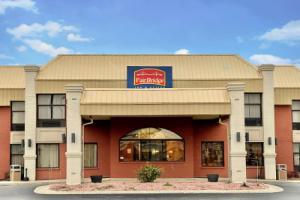 FairBridge Inn & Suites, Fort Wayne
