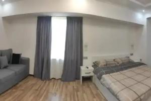 Cosy 1-bedroom apartment in the very city center, Tashkent