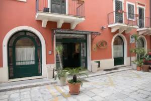 Hotel Montreal, Ragusa