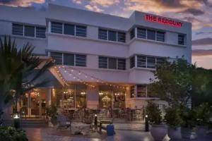 Uma House by Yurbban South Beach, Miami Beach