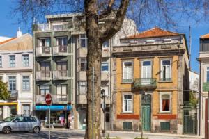 Pedra Ibérica, Porto