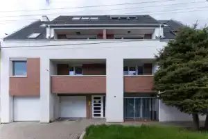 Dobó apartman, Szeged