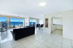 Condor Ocean View Apartments managed by Premium, Gold Coast