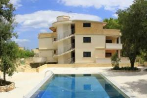 La Vallonea Apartments, Spongano