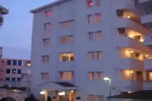 Azzuro Apartments, Budva