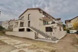 Adriatic Central 2BDR Apartment, Budva
