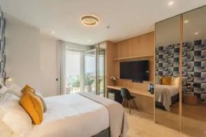 PureView Luxury pool AdultsOnly by Rent All Guest house, Como