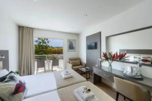 Queens Bay Hotel, Paphos