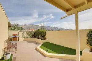 Tucson Townhome w/ Private Patio & Mtn Views! Apartments, Tucson