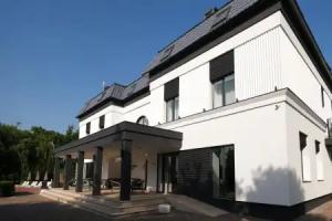 Volzhino Country House, Engels