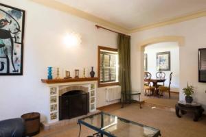 Villa With 7 Bedrooms in Port de Pollença, With Wonderful Mountain Vie, Port de Pollenca