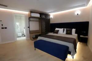 Hotel Dior, Kruja