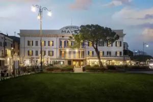 Hotel Mayer & Splendid – Wellness e Spa, Desenzano del Garda