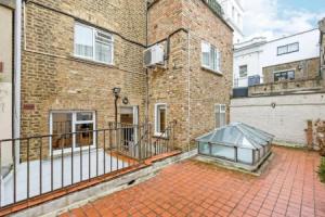 Queensgate Court, London