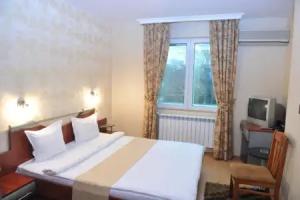 Eros Motel, Sandanski