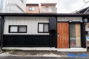 new opened! 4 minutes from Shijo Omiya station, best value bungalow, shower toilet separate Cottage, Kyoto