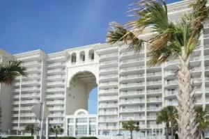 Majestic Sun Beach Resort by Panhandle Getaways, Destin