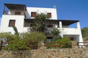 Villa Athina 2, Batsi