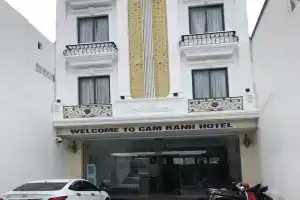 Oyo 697 Hotel 2, Cam Ranh