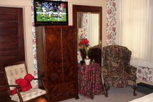 The Lattice Inn, Montgomery