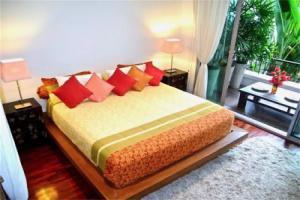 Kata Noi Apartment, Kata