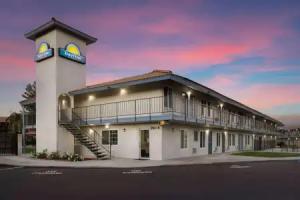 Days Inn by Wyndham Bakersfield, Bakersfield