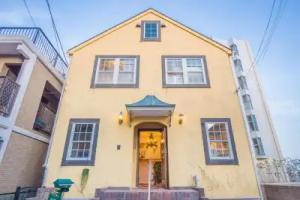 IZA Enoshima Guesthouse&Bar - Hostel, Fujisawa