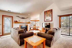 Silver Cliff Village 301 by Lodging, Park City