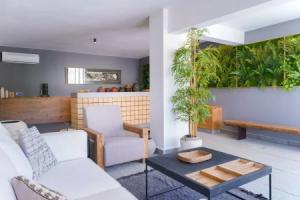 Essentia Luxury Hotel, Kinira