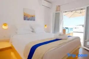 Eutixia Houses - Complex of 2 Deluxe Studios, Messaria
