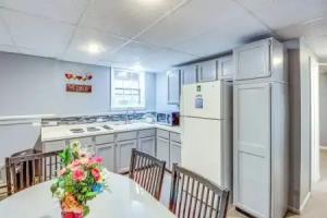 Shawnee Vacation Rental ~ 11 Mi to Kansas City! Apartments, Overland Park