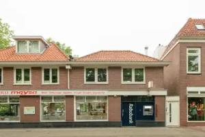 Elegant Apartment in With Roof Terrace, Hoorn