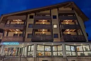 Hotel, Moena