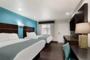 Spanish Trail Inn Hotel, Laredo