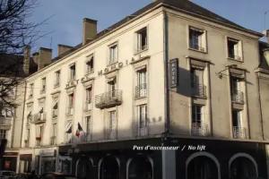 Hotel Mondial, Tours