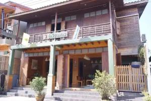 Phu Chiangkhan Hostel, Chiang Khan