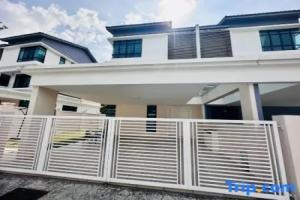 Luxury Queen Villa 2Min Walk to Beach & Night Market Netflix 20pax, Batu Ferringhi