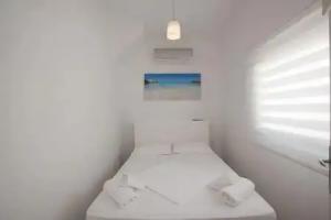 Blue Waters Mykonos Hotel, Ornos